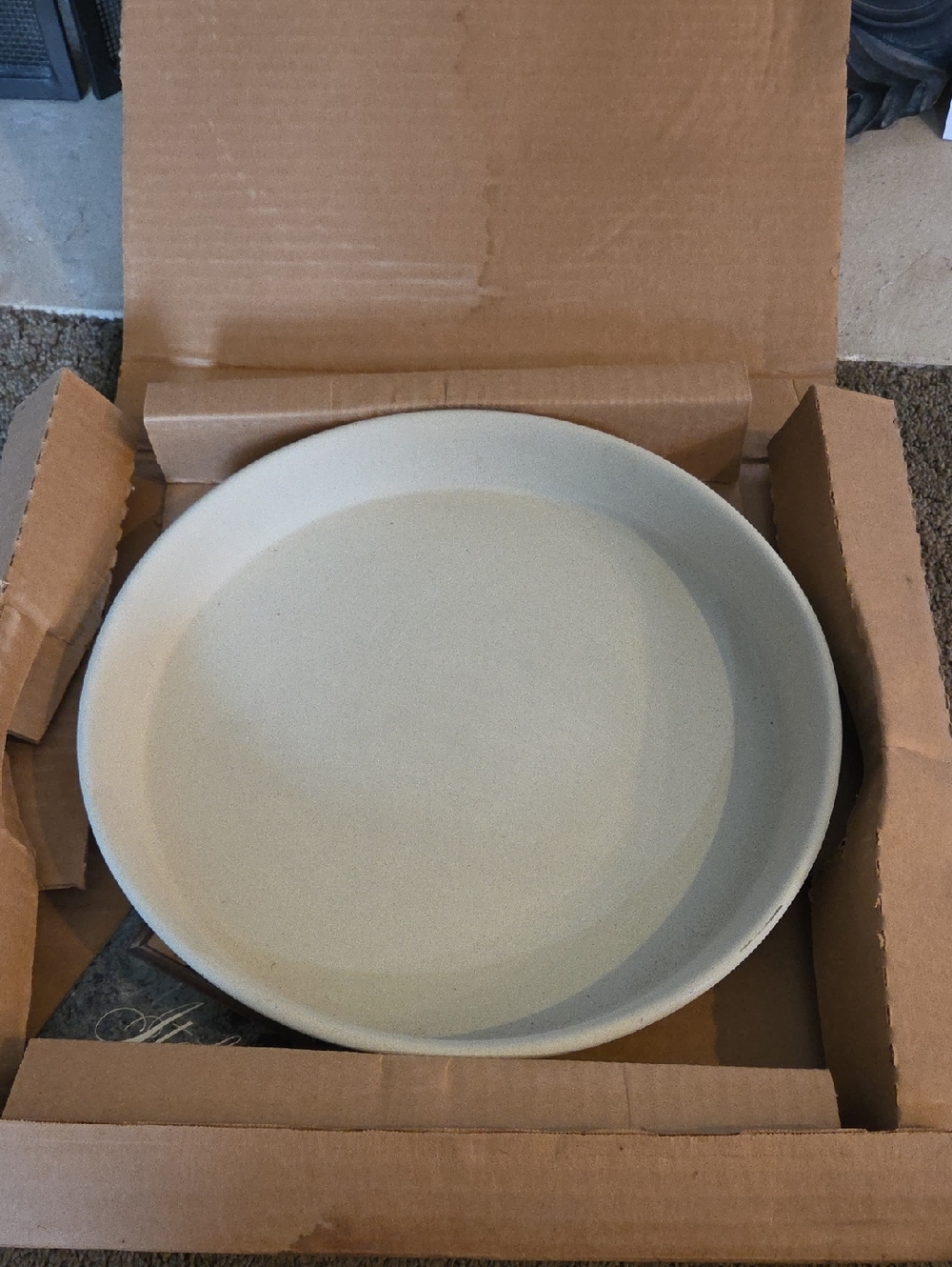 Pampered Chef 11" DEEP DISH BAKER Stonewear New Unused PIZZA